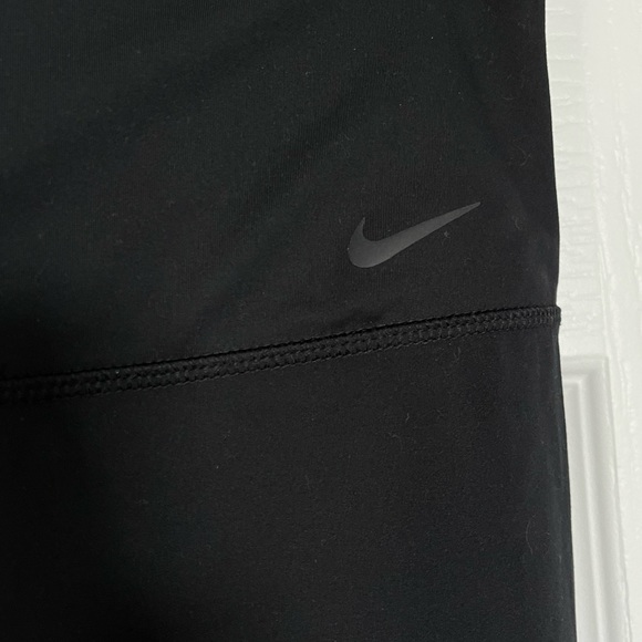 Nike Dri-Fit Black Legging Leg Cut Out Large - Picture 4 of 6
